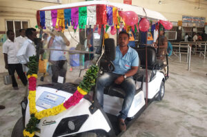 4+2-Seater-Golf-cart-at-Tambaram-Railway-Station