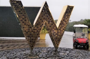 4+2-Seater-Golf-cart-at-W-Hotel-Goa