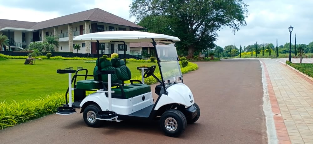 Yamaha-Golfcar-with-club-bag